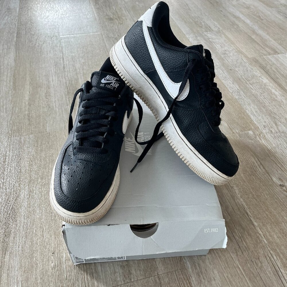 Unisex Nike Air Force 1 Low '07 Black White Pebbled Leather - M 9.5 / W 11